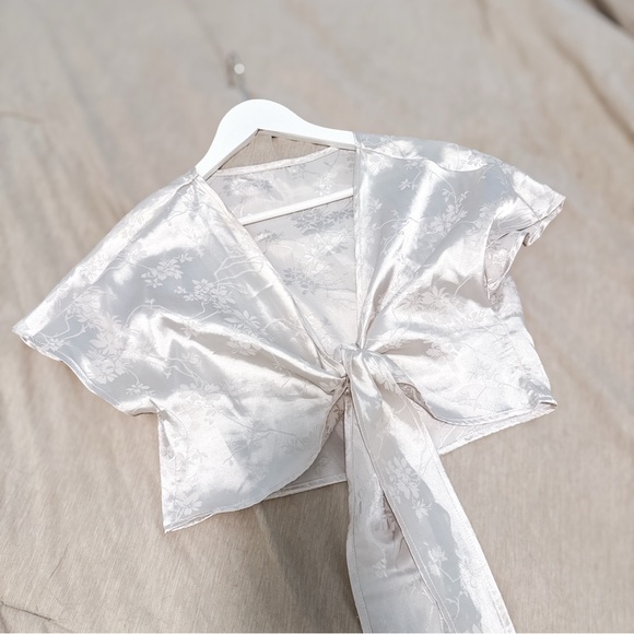 Pink Satin Tie Front Crop Top Floral Bow Short Sleeve Shrug - Picture 2 of 5